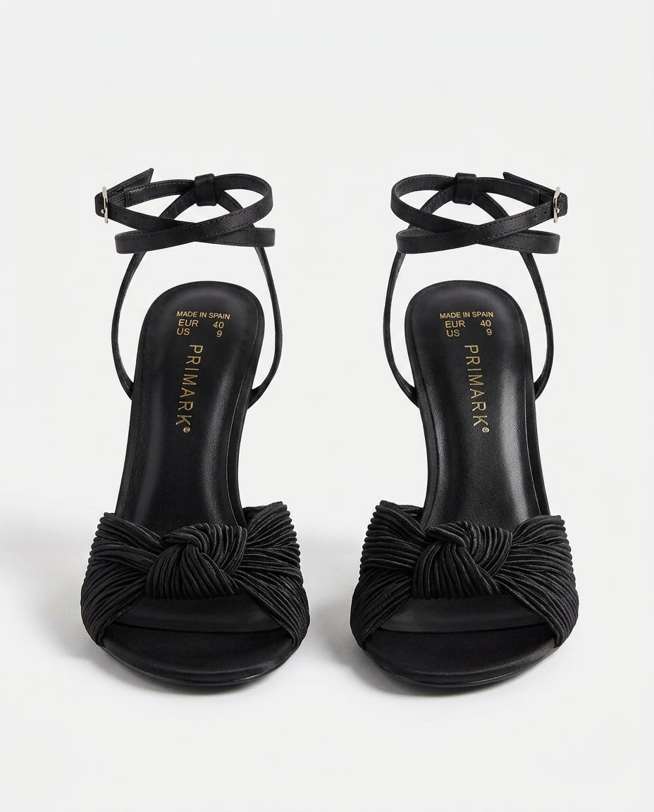 Sandales à talons hauts Primark noires avec détail plissé et nœud | KTHSHOP