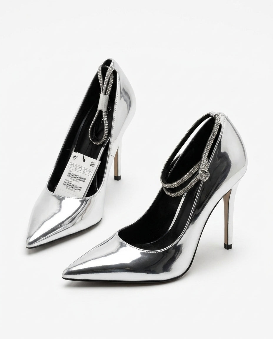 Escarpin à talons aiguilles argenté