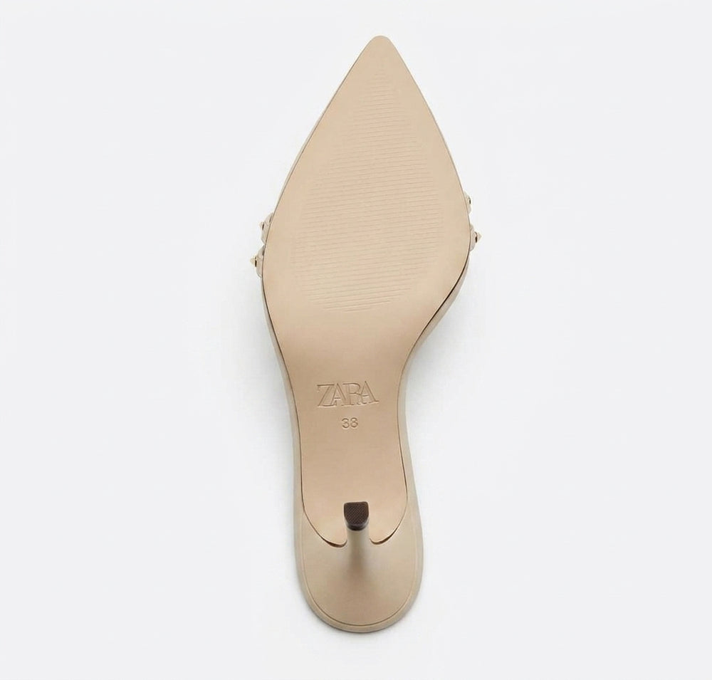 Escarpins Zara beige à clous
