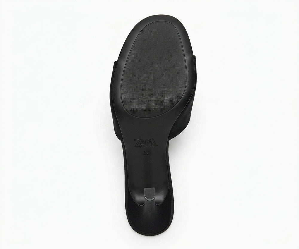 Mule Zara noire à pompon