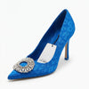 Escarpins bleus satinés à boucle strass