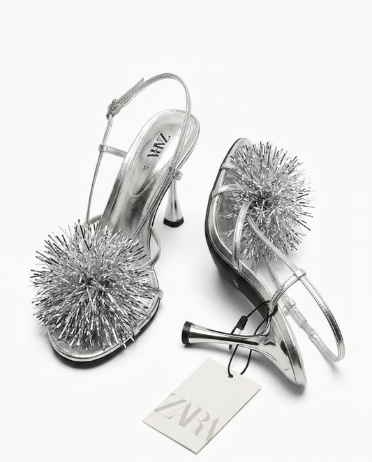 Sandales à talons Zara argentées avec pompon