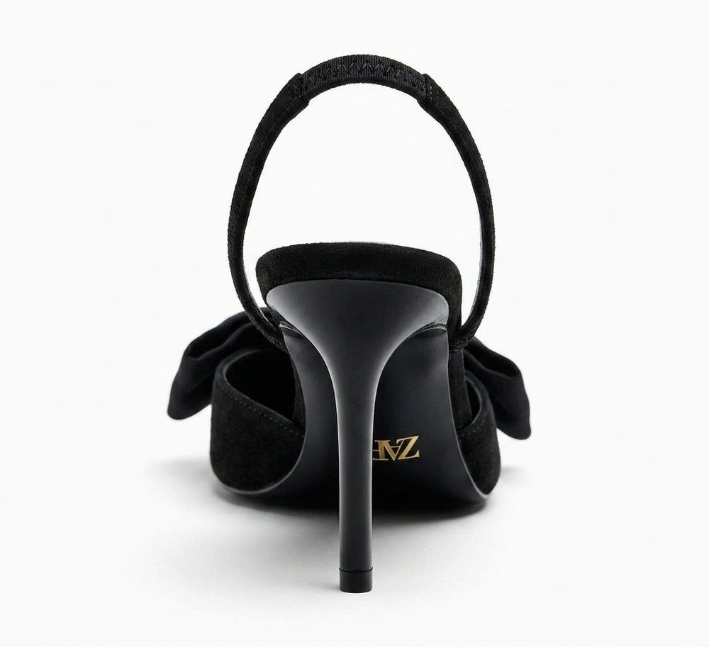 Escarpin noir à bout pointu avec nœud Zara