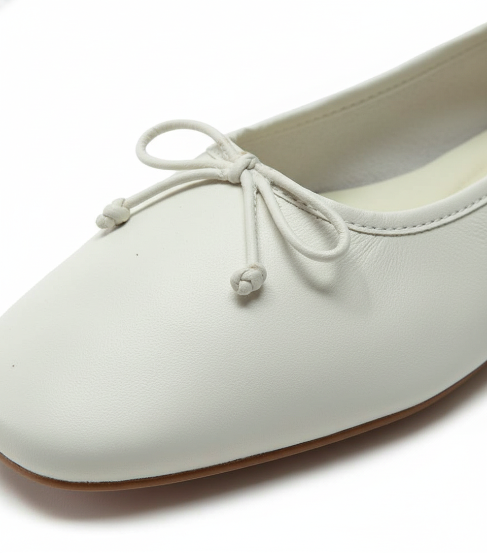 Ballerines blanches avec nœud