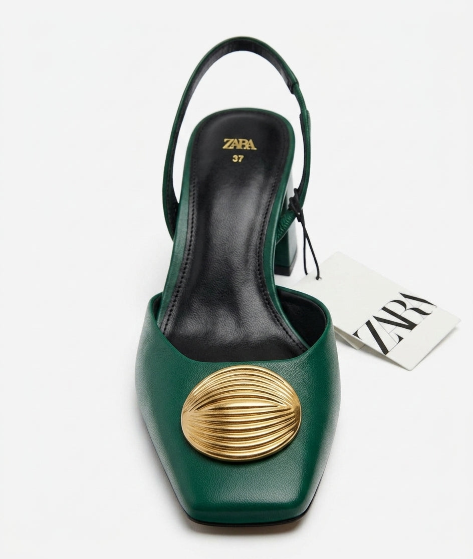 ZARA Slingback verte avec boucle dorée