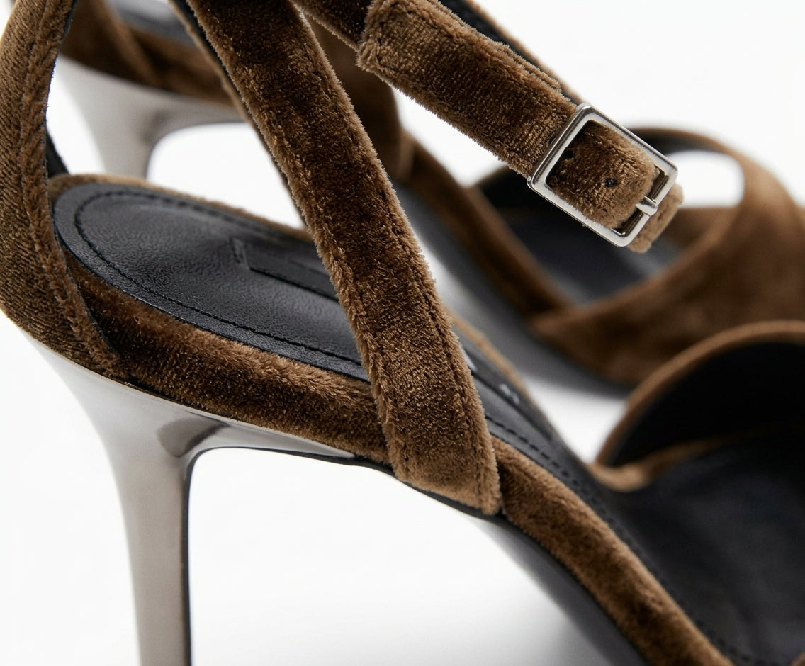 Sandales à talons Zara en velours marron