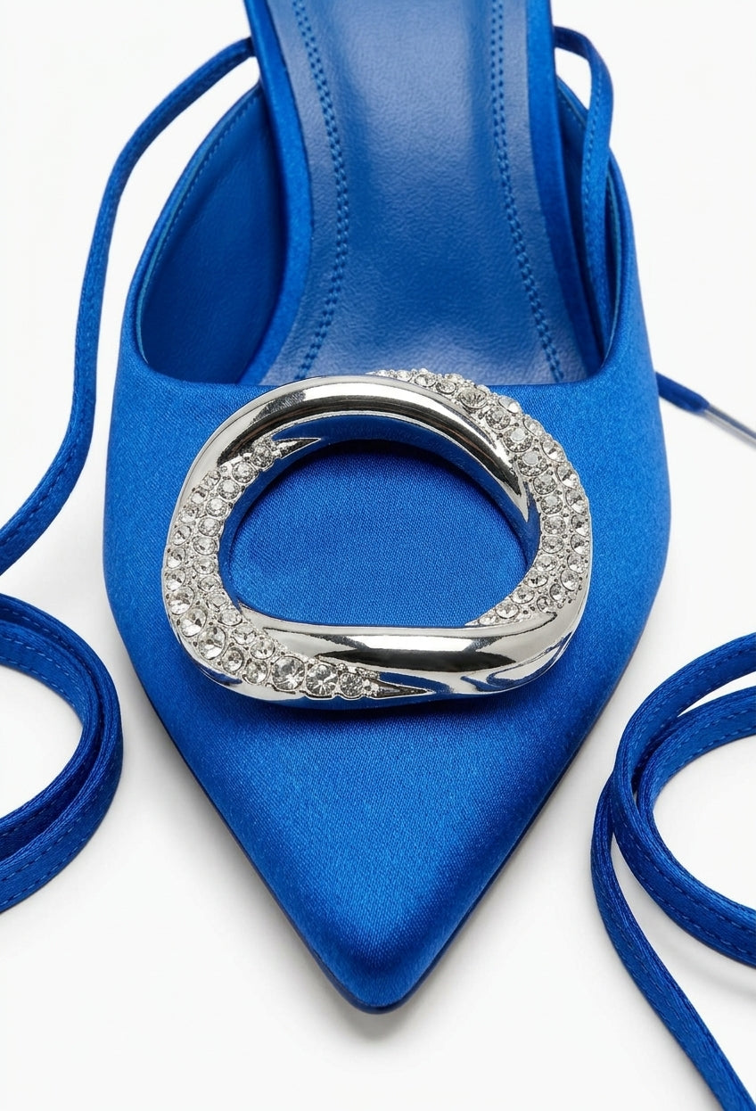 Escarpin Zara bleu à bout pointu avec boucle strass et lanières