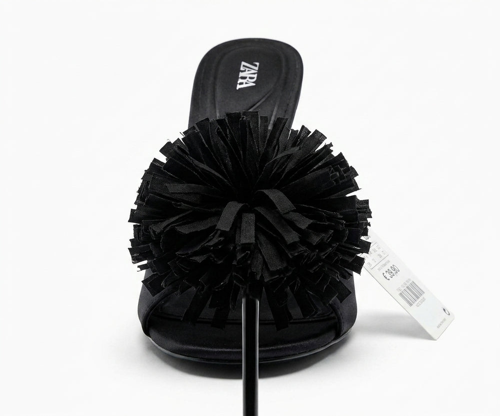 Mule Zara noire à pompon