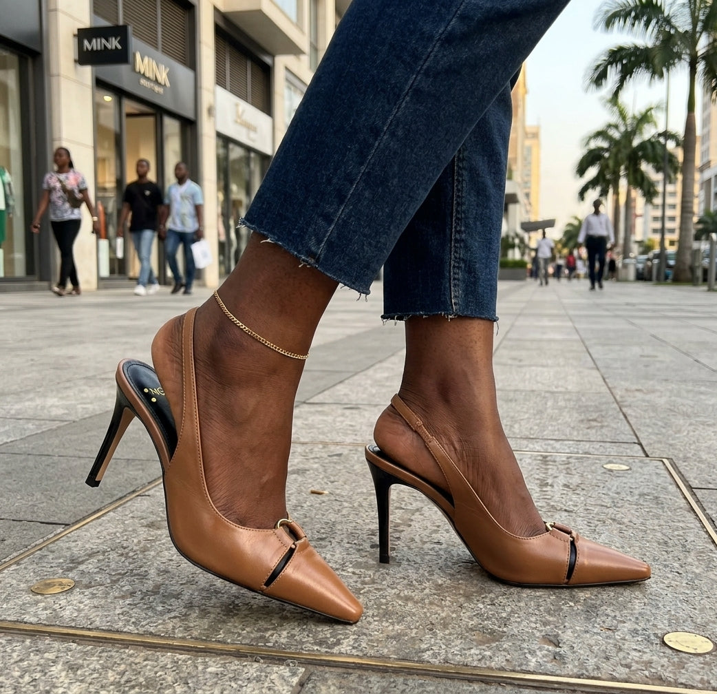 Escarpins slingback marron à bout pointu
