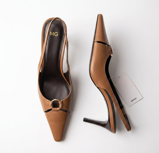 Escarpins slingback marron à bout pointu