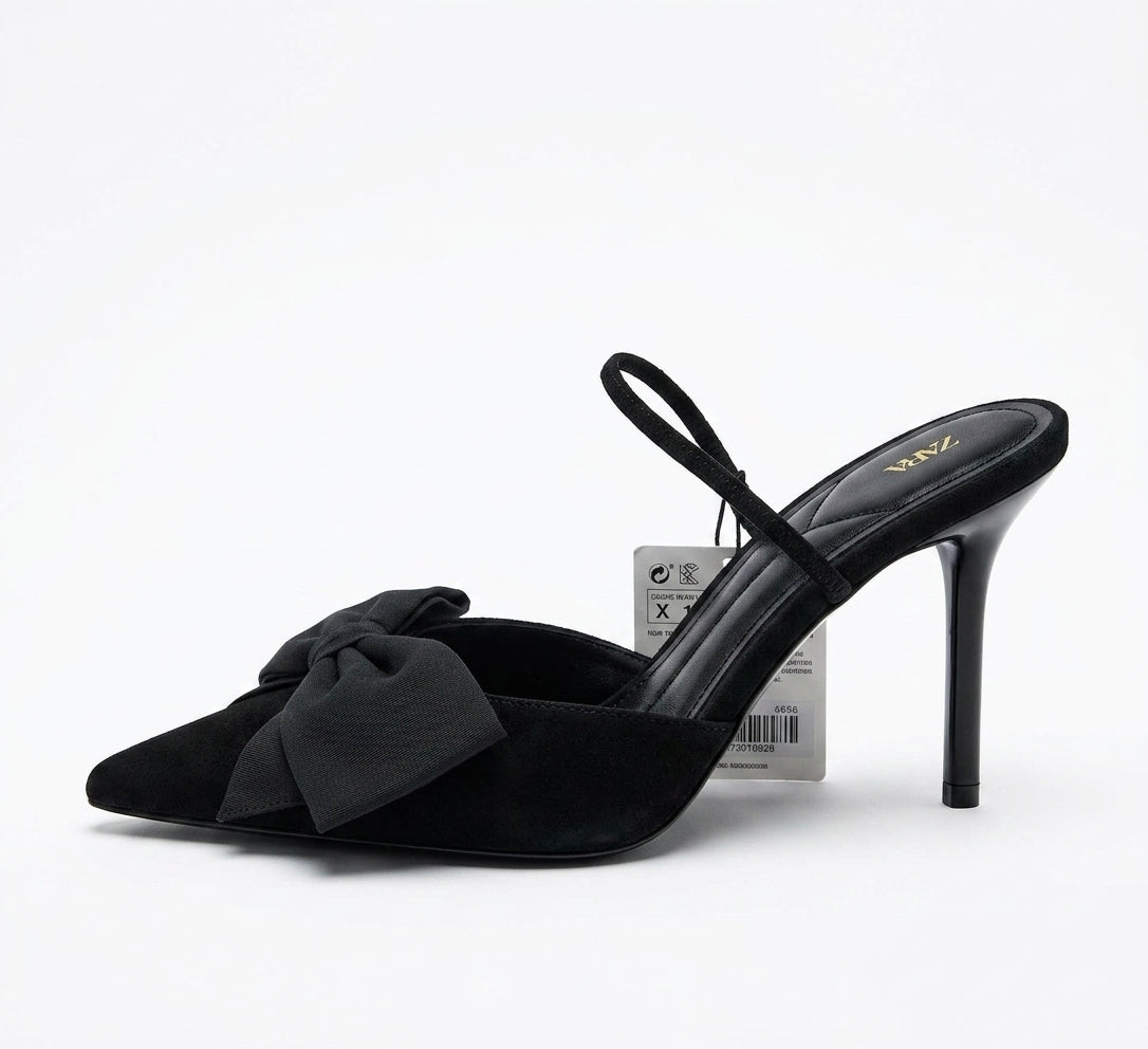 Escarpin noir à bout pointu avec nœud Zara
