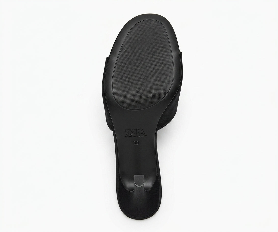 Mule Zara noire à pompon