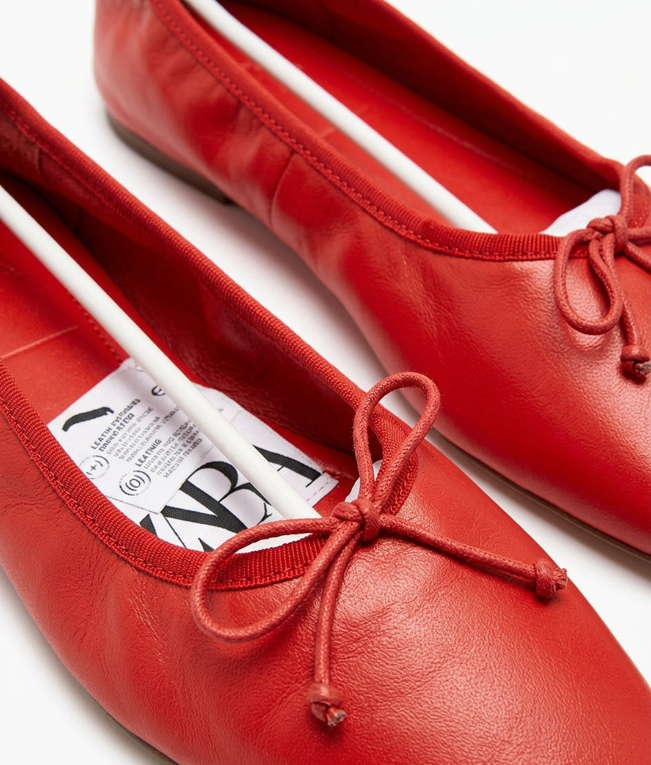 Ballerines rouges avec nœud Zara