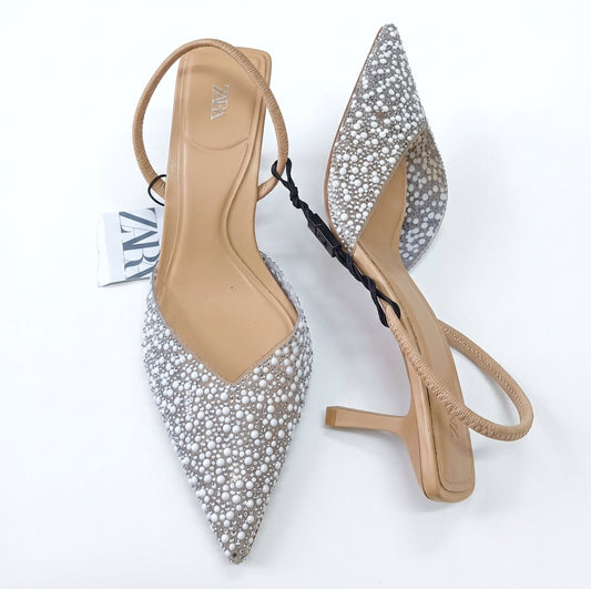 Zara Escarpin beige à perles