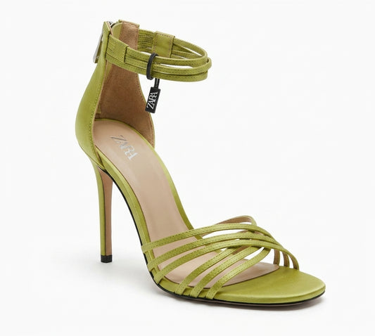 Sandale à talons verte à lanières