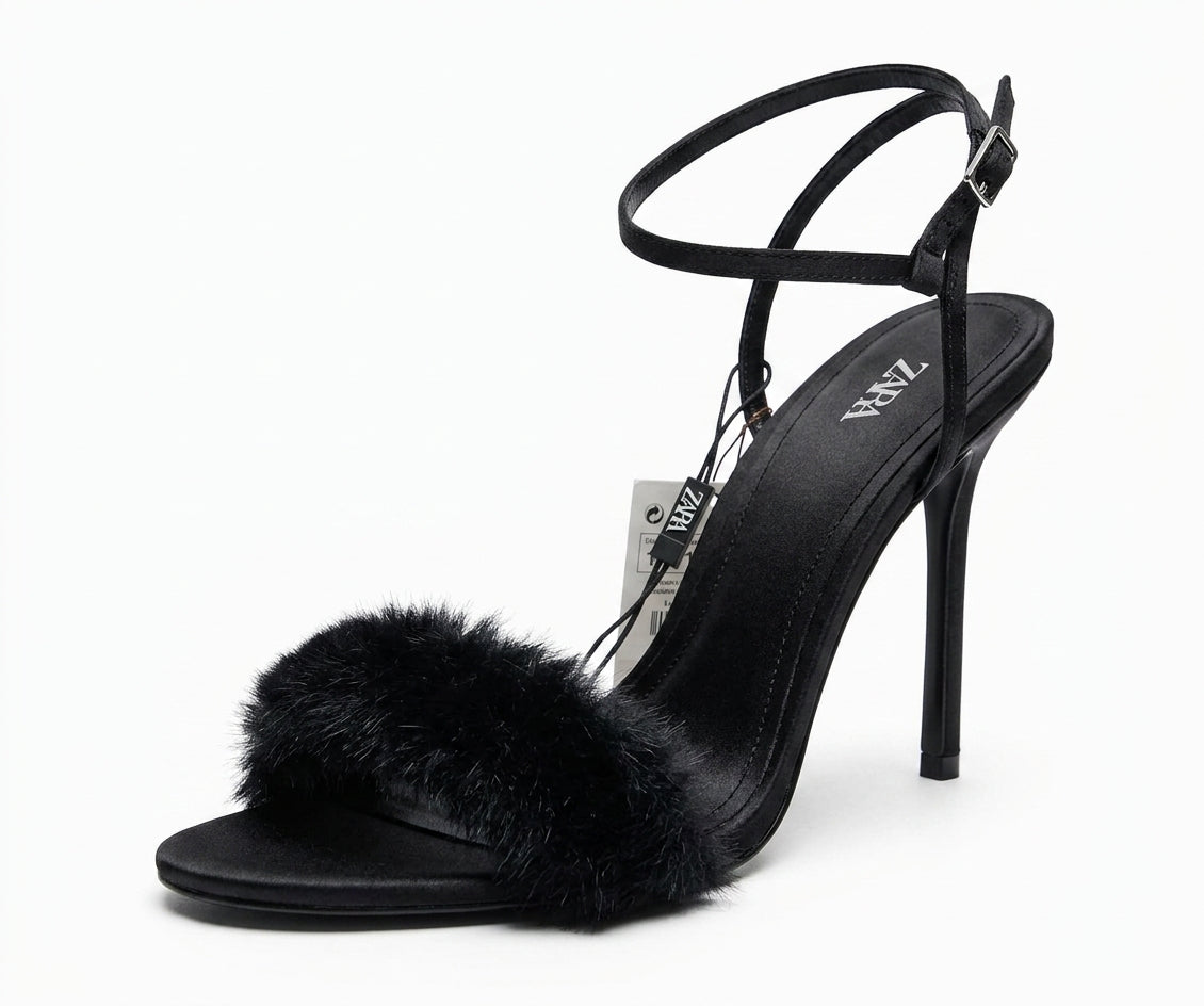 Sandales à talons Zara noires avec fourrure