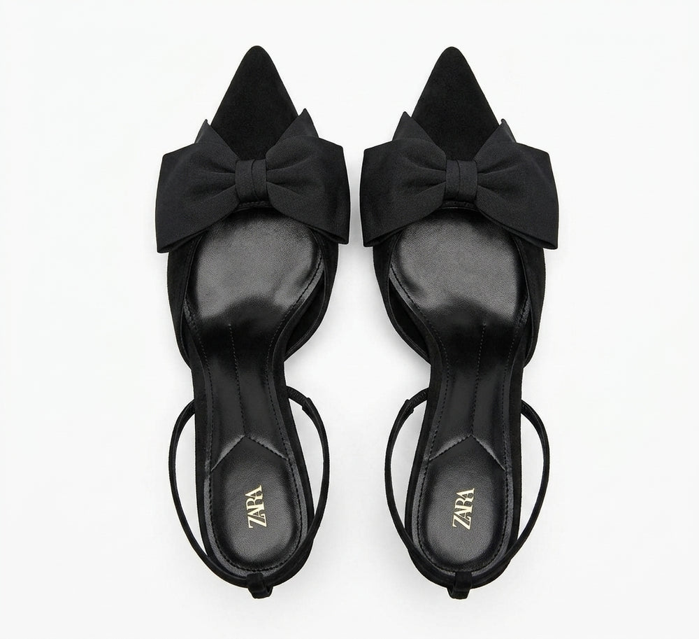 Escarpin noir à bout pointu avec nœud Zara