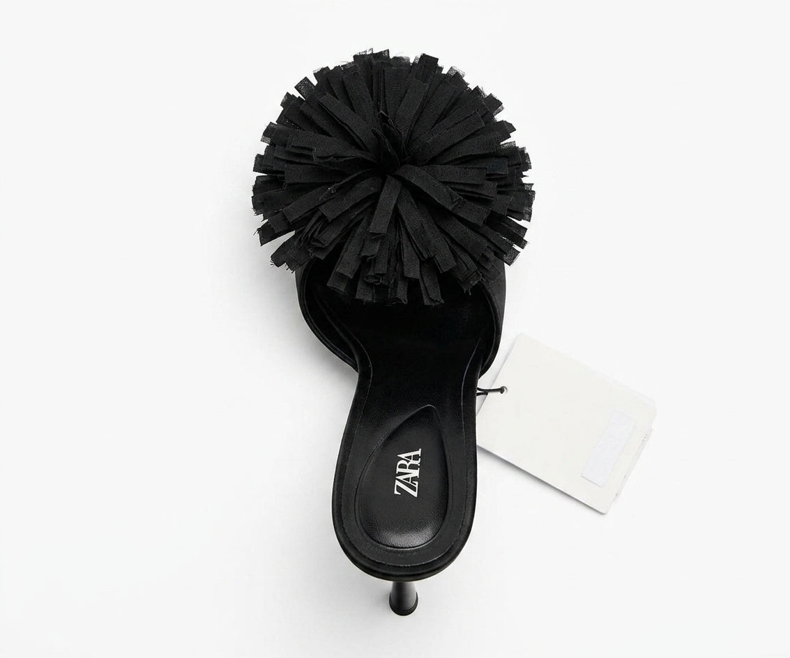 Mule Zara noire à pompon